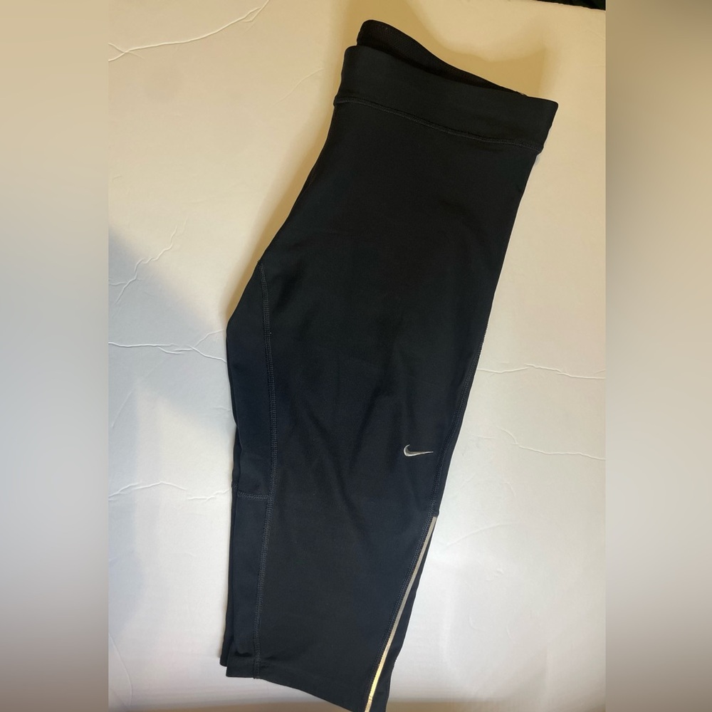 Nike Dri Fit crop black leggings